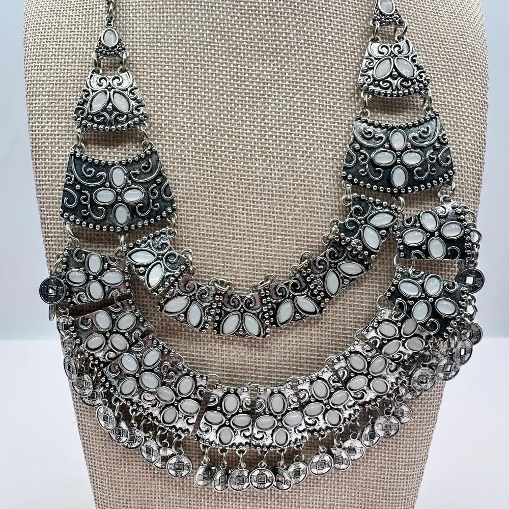 Vintage‎ 80s Boho Tribal Necklace Silver Tone White Stone Coin Dangle
